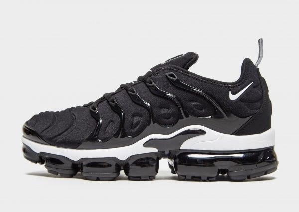 Nike Air Vapormax Plus Musta