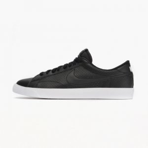 Nike Tennis Classic AC