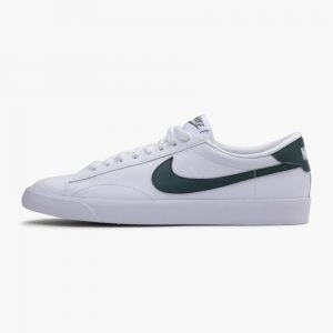 Nike Tennis Classic AC